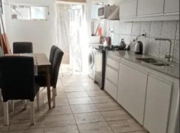 Casa · 90m² · 4 Ambientes · 1 Cochera · Casa en Venta - 2 Dorm. 1 Baño - La Plata