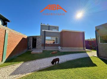 Casa · 420m² · Casa Nivel Gerencial en Barrio Semi Cerrado