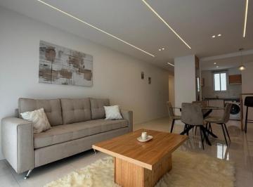Departamento · 72m² · 3 Ambientes · 3 Ambientes a La Calle con Balcón Saliente