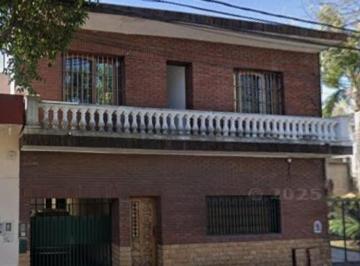 Casa · 140m² · 5 Ambientes · 2 Cocheras · Oportunidad Casa 5 Ambientes C/ Cocheras + Quincho