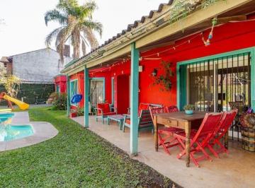 Casa · 255m² · 7 Ambientes · 2 Cocheras · Casa en La Horqueta