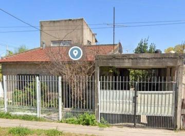 Casa de 4 ambientes, Florencio Varela · Casa en Venta - 4 Ambientes - Fcio. Varela - Usd 52.000