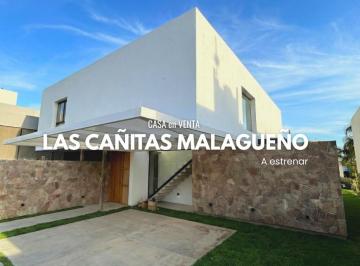 Casa · 218m² · 4 Ambientes · 2 Cocheras · Casa en Las Cañitas: Diseño Premium en Lote Pasante