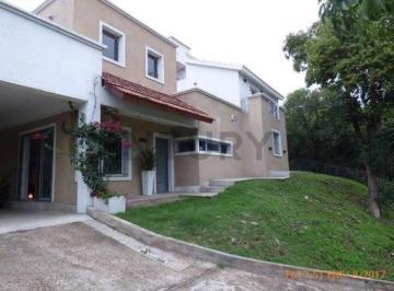 Casa · 160m² · 5 Ambientes · 2 Cocheras · Casa a La Venta en Rio Ceballos