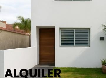 Casa · 69m² · 5 Ambientes · Se Alquila Duplex en B° Arguello