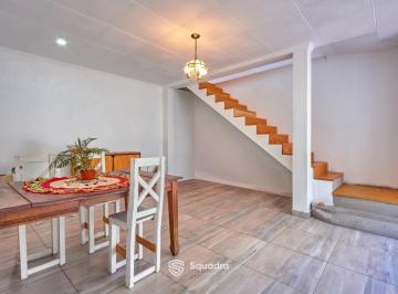 Casa · 200m² · 6 Ambientes · 1 Cochera · Casa en Iguazú 61