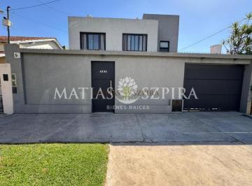 Casa · 296m² · 5 Ambientes · 3 Cocheras · Casa 5 Ambientes en Ramos Mejía