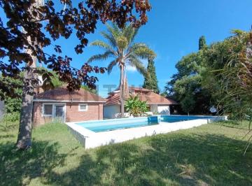 Local comercial · 262m² · 6 Ambientes · 2 Cocheras · Importante Terreno en Esquina en City Bell Entre Caminos – Ideal Desarrollo o Inversión