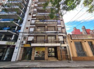 Departamento de 1 ambiente, Rosario · 9 de Julio 760 - Cocina Separada - Semipiso - Ideal Inversión