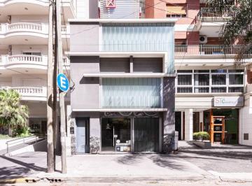 Local comercial de 7 ambientes, Lanús · El Mejor Inmueble Profesional / Corporativo de Lanusita con Todo El Equipamiento Que Necesitas