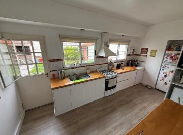 Casa · 155m² · 4 Ambientes · 1 Cochera · Casa en Venta Villa Madero