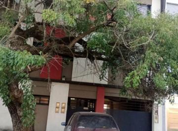 Departamento de 3 ambientes, Quilmes · Departamento Al Frente en Complejo – Excelente Ubicación