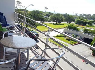Foto1 · Venta Apartamento de 2 Dorm., Playa Mansa, Punta del Este
