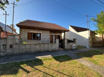 PH · 65m² · 3 Ambientes · 1 Cochera · PH en Mundialista