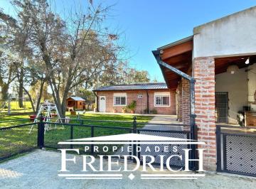Quinta vacacional · 130m² · 3 Ambientes · 3 Cocheras · Casa Quinta en Venta - General Rodriguez