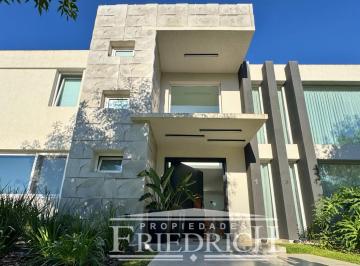 Casa · 413m² · 6 Ambientes · 8 Cocheras · Casa en Venta - Terravista, Gral. Rodríguez