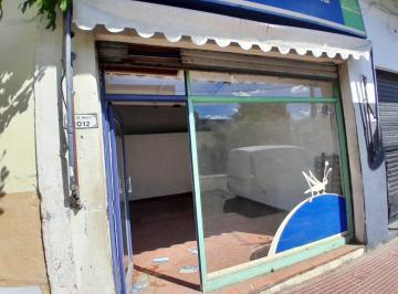 BET-BET-10419_2 · Venta de 3 Locales en Bloque