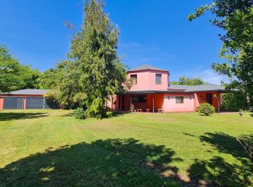 Casa · 480m² · 7 Ambientes · 4 Cocheras · Chacra en Venta 4 Dorm. en Barrio Privado Loma Escondida, Open Door