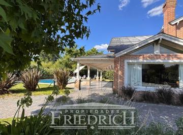 Casa · 280m² · 4 Ambientes · 7 Cocheras · Casa en Venta - Country Club Banco Provincia