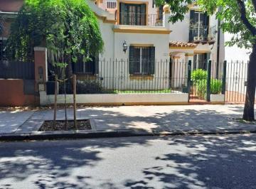 Casa de 5 ambientes, Versalles · Excelente Chalet de Estilo 5 Amb Cochera Patio *hermoso*