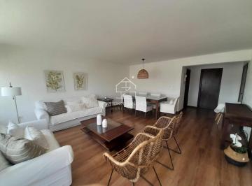 Foto1 · Venta Hermoso Apto a Pasos de La Brava