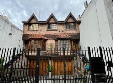 Casa · 130m² · 4 Ambientes · 1 Cochera · Venta - Duplex Cuatro Ambientes C/cochera - San Cristobal
