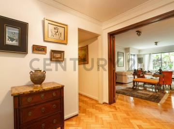 Departamento · 180m² · 5 Ambientes · 1 Cochera · Venta Departamento 6 Ambientes Recoleta con Cochera Fija 320 m² de Parque