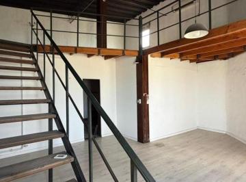 Bodega-Galpón · 129m² · Alquiler de Local - Panamericana