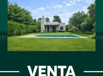 Casa · 140m² · 4 Ambientes · 1 Cochera · Propiedad en Venta Fondo Libre - La Martona