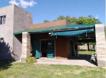 Casa · 60m² · 4 Ambientes · 1 Cochera · Casa en Venta - 1 Dormitorio 1 Baño - Cochera - 1.200 m² - Paraná