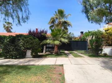 Casa · 273m² · 4 Dormitorios · 2 Cocheras · Se Vende por Viaje Casa en Barrio Dalvian
