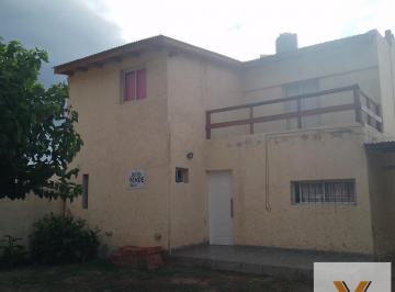 Casa · 170m² · 3 Ambientes · 2 Cocheras · Casa en Venta - 2 Dorm. 1 Baño - 330 m² - Córdoba