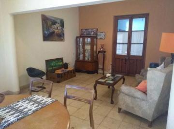 Casa · 150m² · 5 Ambientes · 1 Cochera · Casa Venta - 4 Dorm. - 1 Baño - 1 Cochera - 180 m² Totales - Las Flores