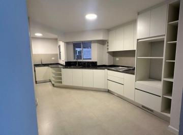Departamento · 95m² · 8 Ambientes · 1 Cochera · Venta Piso en Nueva Cordoba