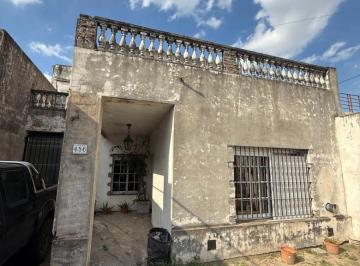 Casa de 4 ambientes, Morón · Casa en Venta 4 Ambientes con Quincho