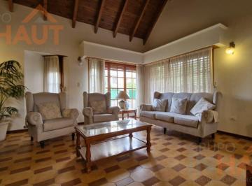 Casa · 211m² · 9 Ambientes · 3 Cocheras · Casa 3 Dorm., B. San Pablo, Cipolletti