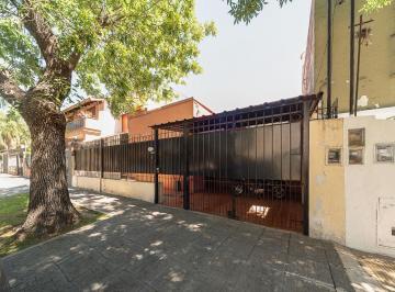 Casa de 3 ambientes, San Isidro · Casa en Venta con Cochera en Beccar