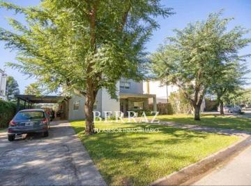 Casa · 260m² · 5 Ambientes · Casa Venta 5 Amb San Isidro Labrador Lote de 800 m² Villanueva Tigre
