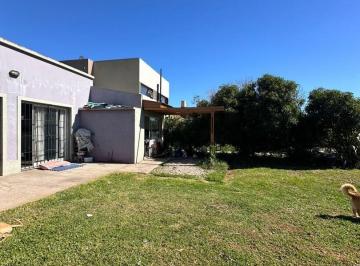 Casa · 110m² · 4 Ambientes · Casa Chalet en Venta en Barrio Felix U. Camet, Mar del Plata, General Pueyrredón