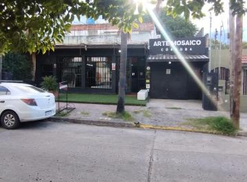 Casa de 4 ambientes, Córdoba · Venta Colinas de V. Sarsfield - Locales Comerciales + Planta Alta - Recibe Menor! Permuta