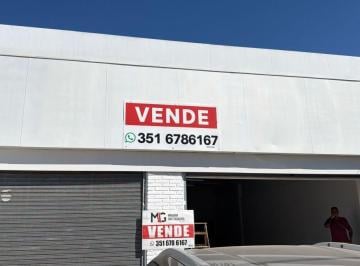Local comercial disponible para venta. La propiedad cuenta con 284 m2 de superfi · Local Comercial a m Sagrada Familia, Sobre Av Colon