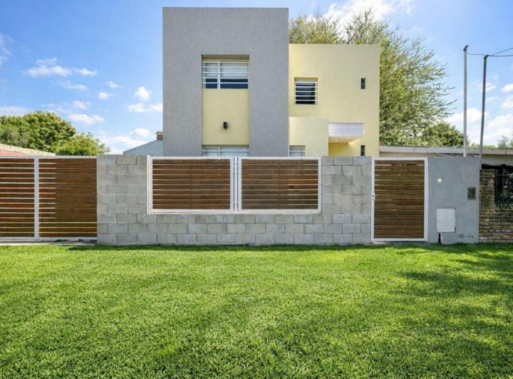 PH · 115m² · 4 Ambientes · 1 Cochera