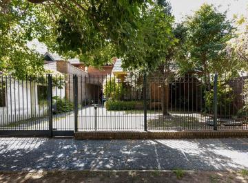 Casa · 571m² · 5 Ambientes · 4 Cocheras · Santilli - Solis 60 Lomas de Zamora