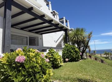 Departamento · 78m² · 4 Ambientes · 1 Cochera · Apartamento en Punta del Este. Playa Mansa 2 Dorm. y Medio