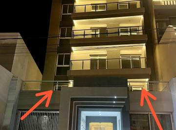 Departamento 1 piso Frente · Depto Exclusivo - 2 Dorm, Ppal Suite + Vestidor - Cochera - Balcón 24 m²