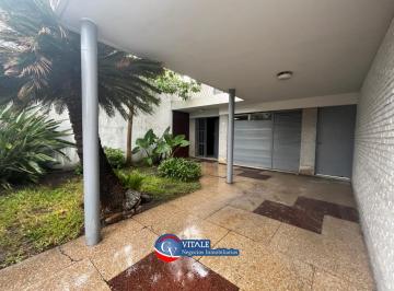 Casa · 170m² · 5 Ambientes · 1 Cochera · Excelente Casa