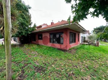 Casa · 171m² · 4 Ambientes · 1 Cochera · Casa en Venta - 3 Dorm. 1 Baño - Cochera - 100 m² - P Unta Mogotes, Mar del Plata