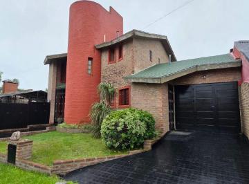 Casa de 6 ambientes, Córdoba · Va Belgrano 3d 3b Pileta