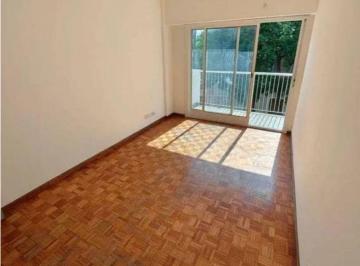 Departamento de 3 ambientes, Balvanera · Se Vende un Hermoso Departamento de 3 Ambientes Al Frente - Balvanera