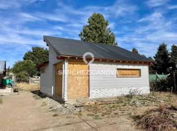 Casa · 50m² · 2 Ambientes · 1 Cochera · Casa Chalet en Venta en Dina Huapi, Pilcaniyeu, Rio Negro